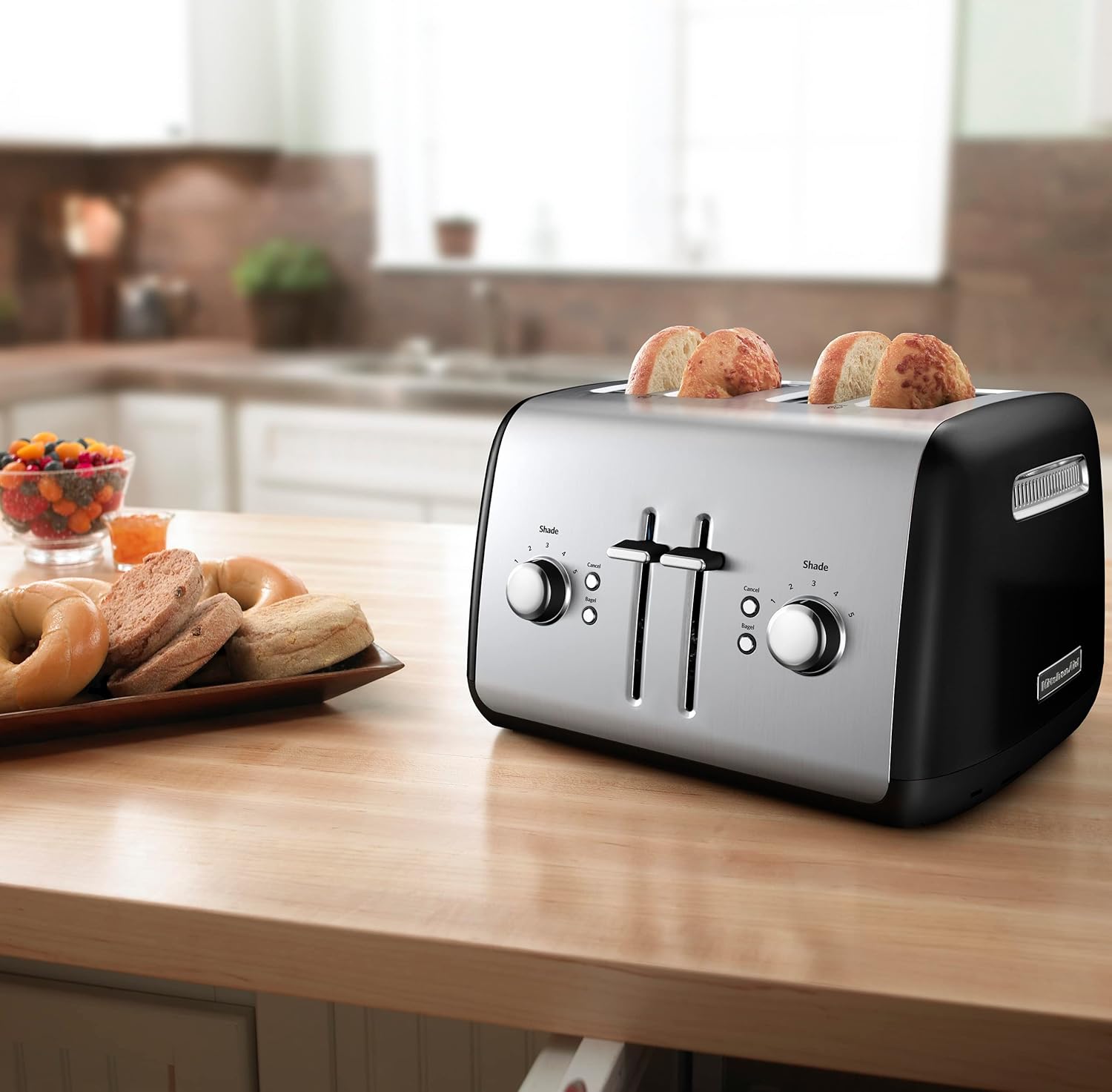 KitchenAid 4-Slice Toaster with Manual High-Lift Lever - KMT4115, Onyx Black - Image 4
