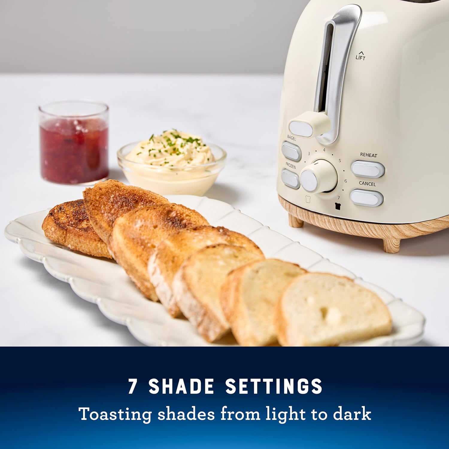 Oster® 2-Slice Toaster with Extra Wide Slots, Oat Milk - Image 6