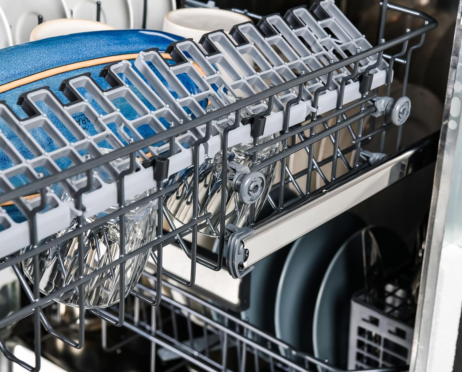 Kenmore 24" Built-In Stainless Steel Tub Dishwasher with EasyFlex 3rd Rack, SmartWash, UltraWash Plus, TurboDry, and Adjustable Rack, Energy Star Certified, Fingerprint Resistant Stainless Steel - Image 6